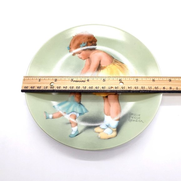 The First Step Collector Plate By Bessie Pease Cutmann #2 Little Mother Series - Picture 6 of 8